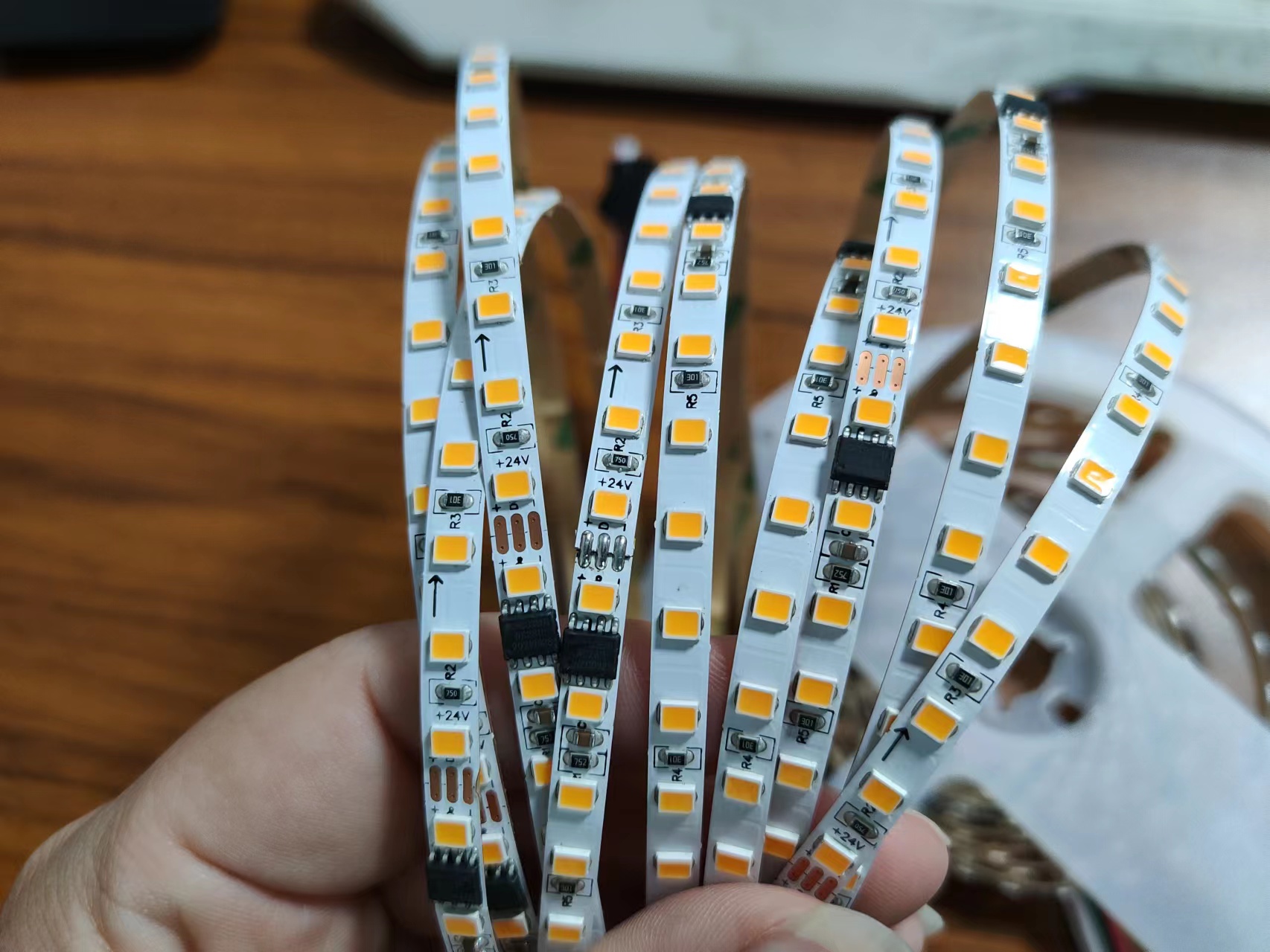 更元科技5mm120灯流水灯带24V