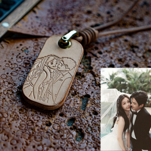 情侣款钥匙扣 朝思暮想照片定制 真皮手工刻字 双轨同款配戒指