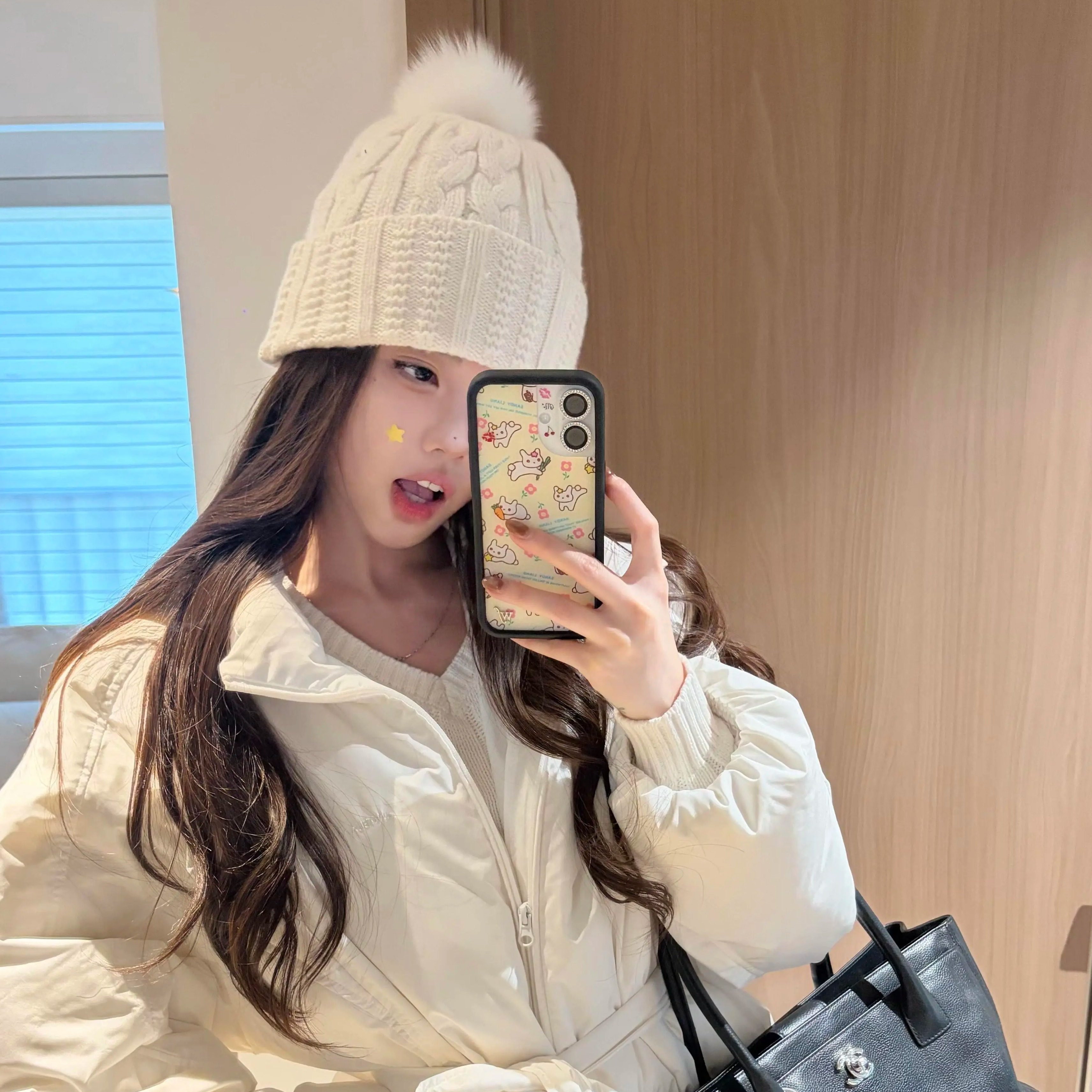 毛球针织帽女款冬季2025新款护耳帽保暖冷帽时尚显脸小白色毛线帽,服饰配件/皮带/帽子/围巾,帽子,淘宝优惠券,粉丝福利购,淘宝优惠卷