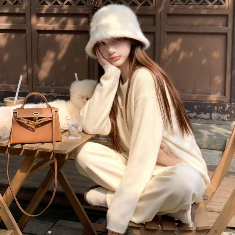 【秋冬热卖】冬日保暖时尚渔夫帽