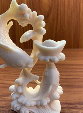 象牙果雕刻双鱼夺宝摆件文玩茶宠家居客厅桌面装饰工艺品厂家