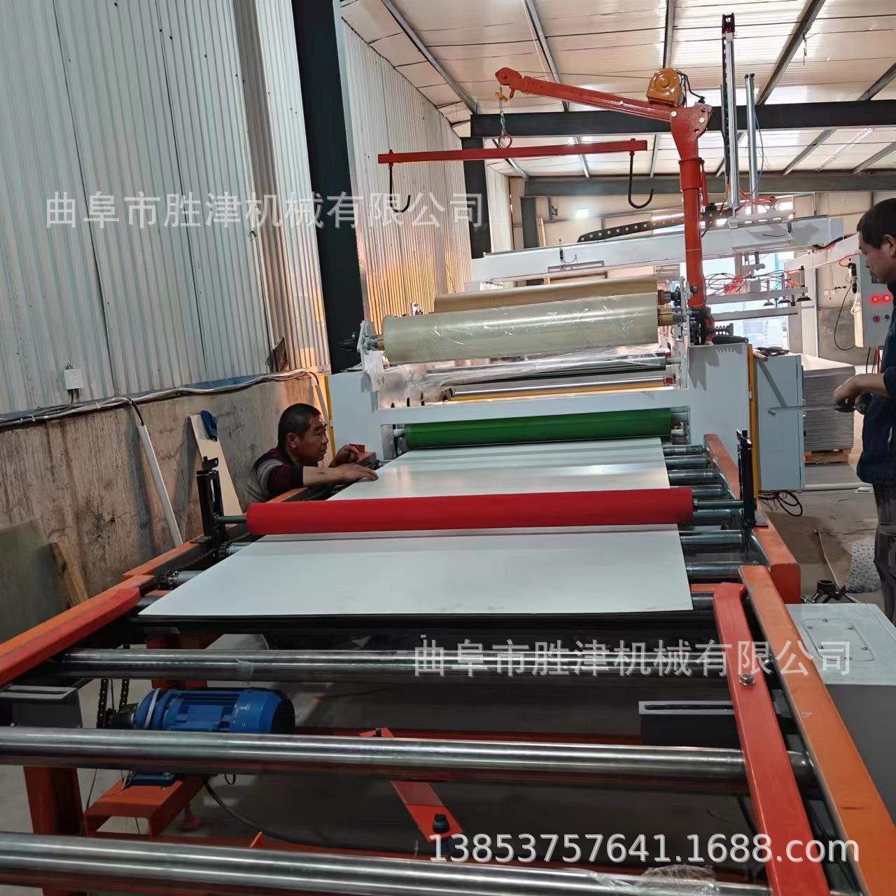 木饰面PVC覆膜机龙门上聊料碳晶板平贴机冰火板贴面机