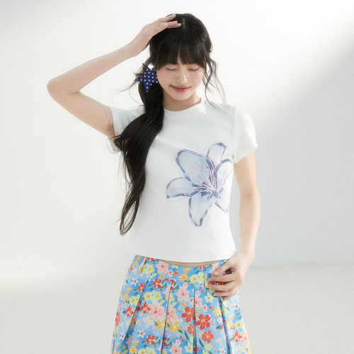 King Prince原创半调花卉印花短袖T恤女夏季修身正肩显瘦白色上衣