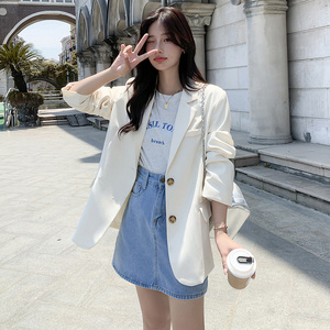 高级感炸街白色西装外套女春秋2025年新款小个子爆款oversize西服图片