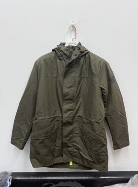 军绿色连帽外套 M码胸围116 衣长80肩宽48 袖长65厘米