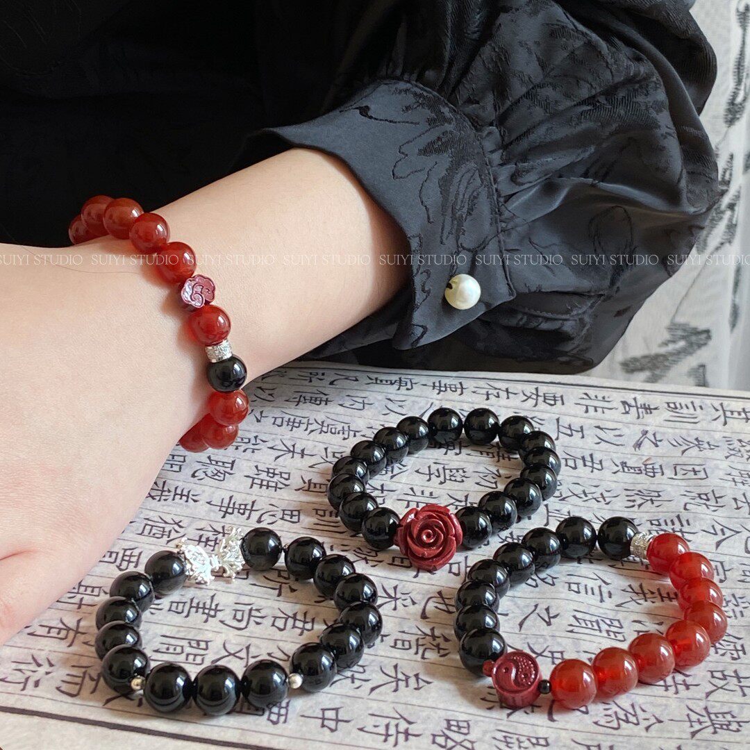 SUIYI 原创设计天然红玛瑙手串女高级感黑玛瑙银曜石朱砂玫瑰手链
