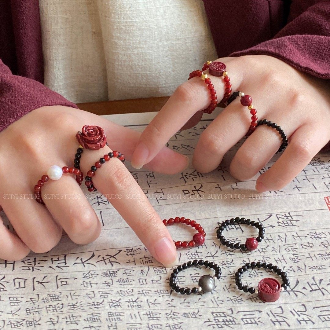 SUIYI 原创设计天然黑玛瑙串珠戒指女新中式朱砂红玛瑙弹力绳指环