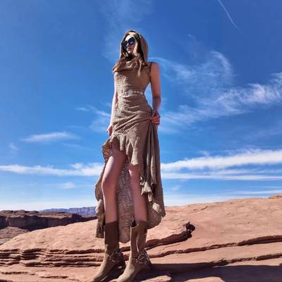 沙丘废土风穿搭辣妹针织连帽连衣裙女+袖套西北旅拍气质开叉长裙