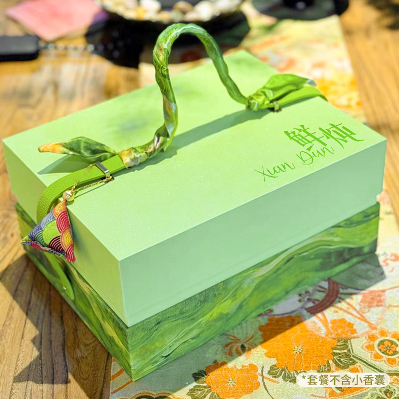 莫奈绿鲜炖即食燕窝绿色