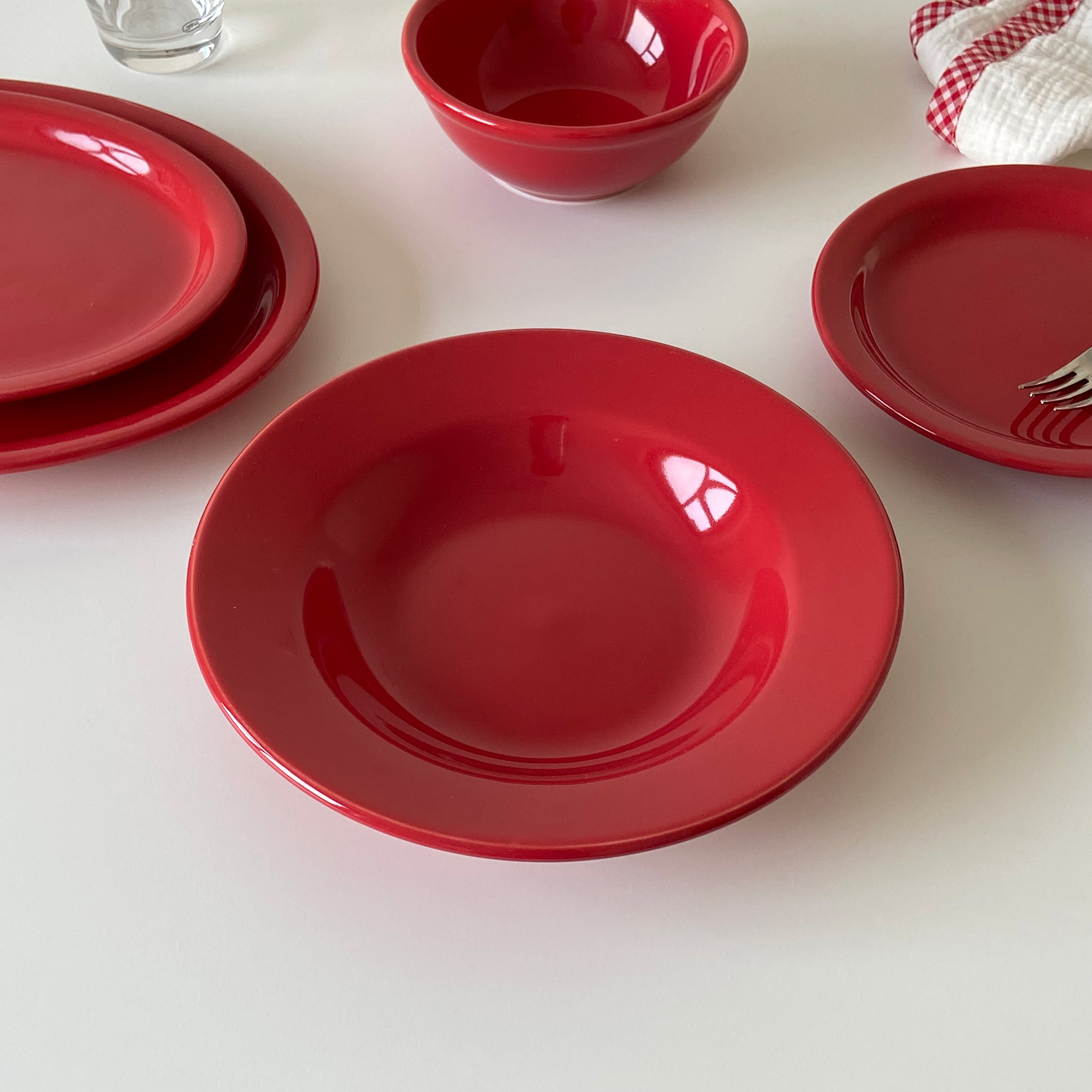 ins风纯白陶瓷盘家用小菜碟