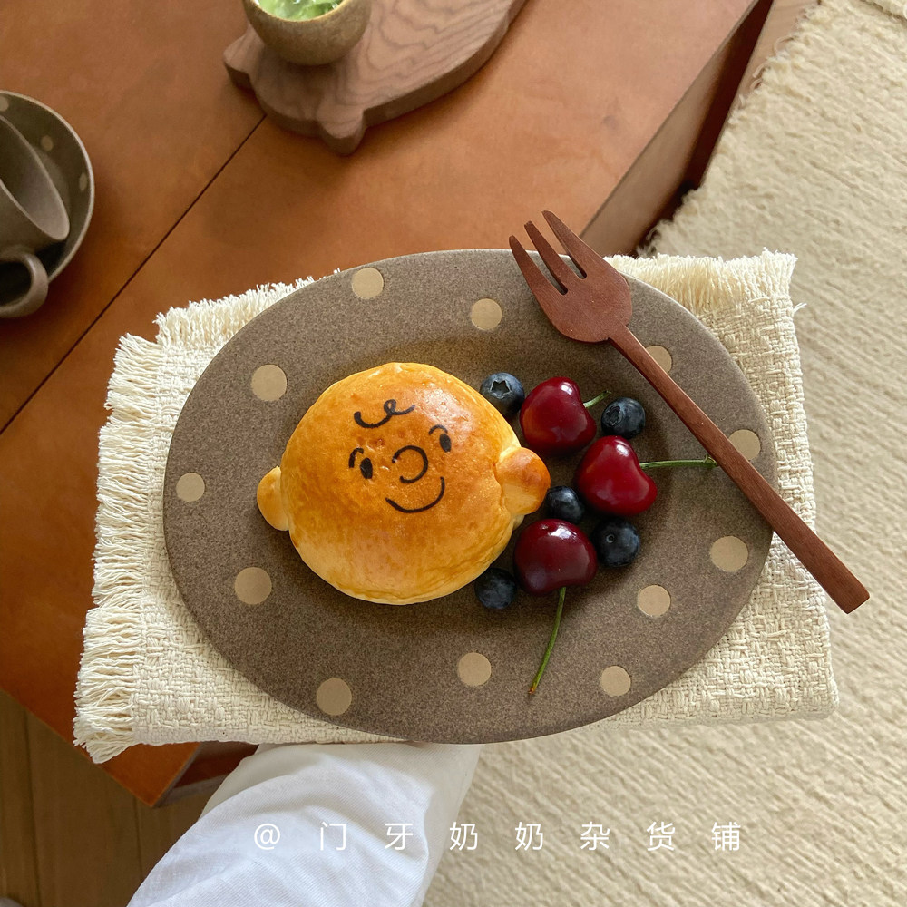 日式手作复古粗陶波点面包盘子水果碗咖啡杯米饭碗蒸蛋盅