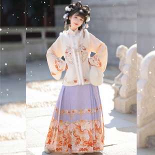 茗月萱原创绒绒明制汉服女圆领比甲加绒刺绣马面裙冬款 拜年服套装
