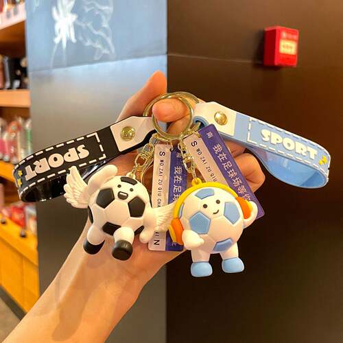 新款世界杯耳麦足球钥匙扣挂件