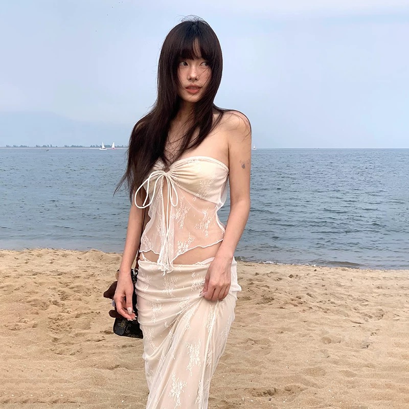 泰国小众高级感蕾丝抹胸分体比基尼海岛度假性感显瘦长裙温泉泳衣