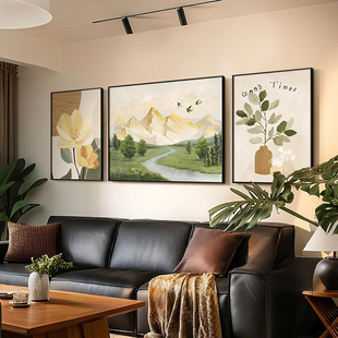 日照金山客厅装饰画寓意好风景画山水挂画背有靠山沙发背景墙壁画