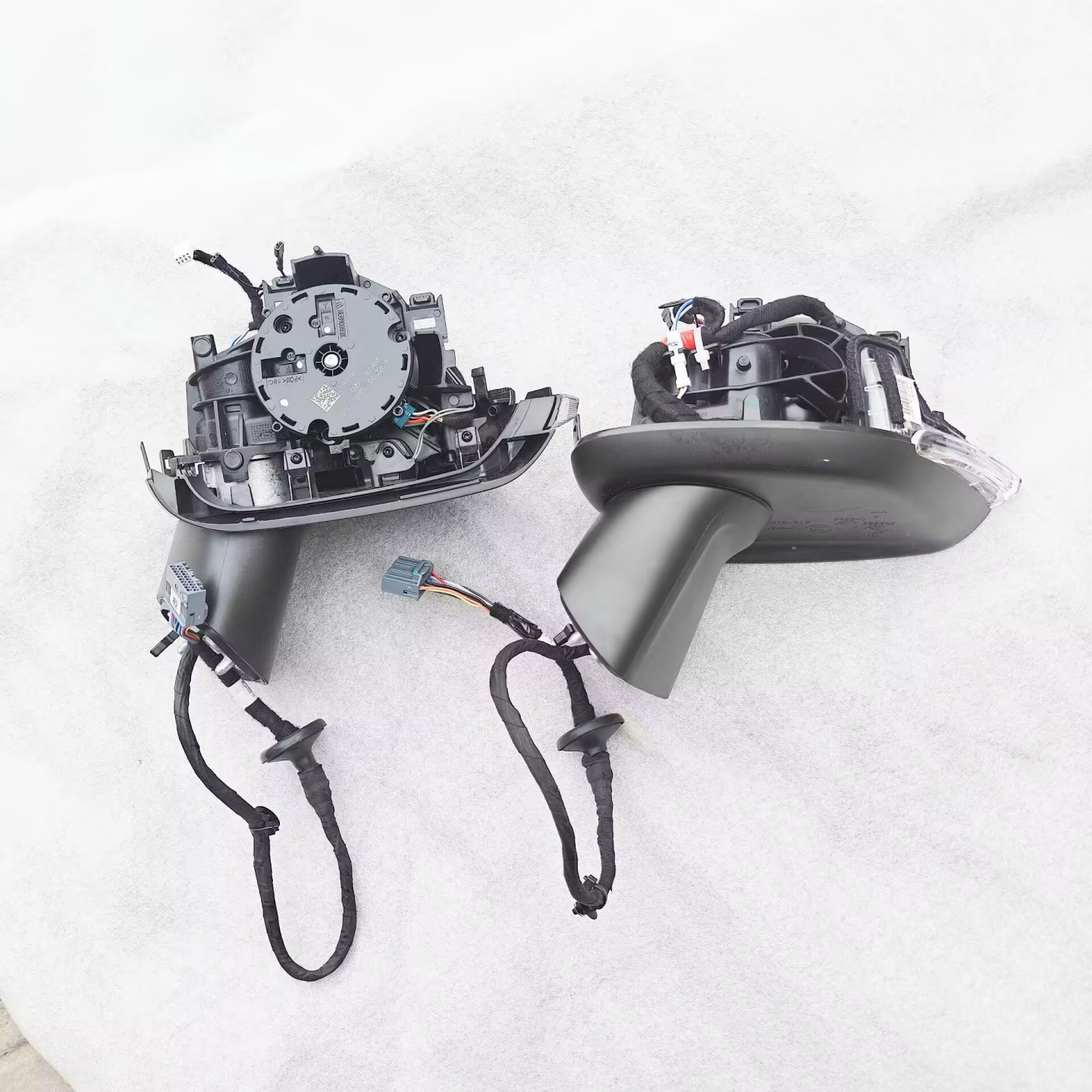 沃尔沃新款XC60电动倒车镜座电机