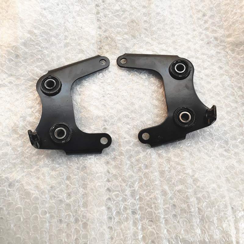 适用于轻骑铃木悍骏GR150发动机固定支架QS150-5左右安装板吊耳