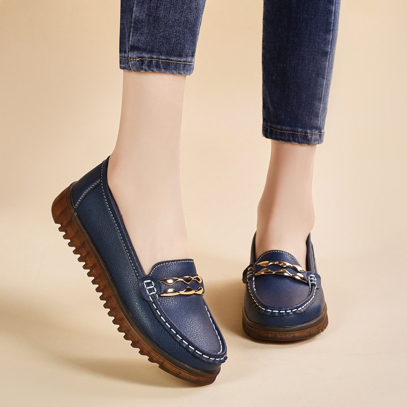 韩版女2025春季妈妈鞋跨境豆豆鞋女大码软底驾车鞋大码休闲皮鞋