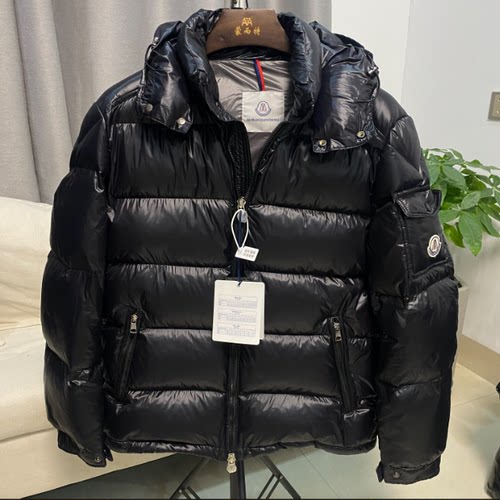 高品蒙家羽绒服情侣款外套8888