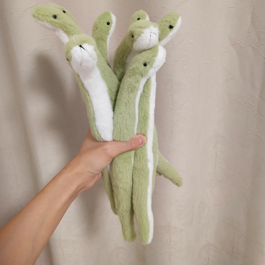 一把豆橛子小蛇毛绒玩具