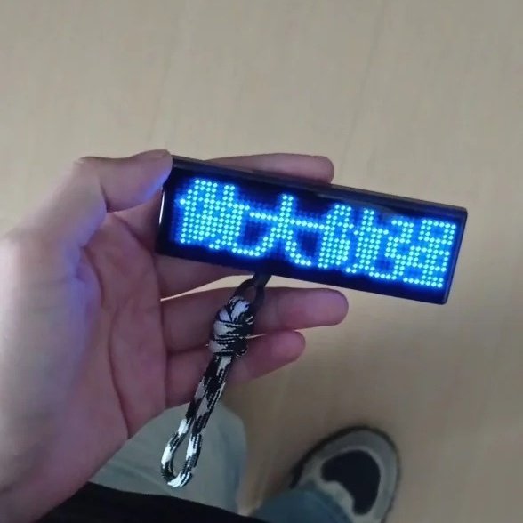 蓝牙led胸牌滚动电子显示屏胸卡胸针代驾助教KTV工号工作灯牌定做,五金/工具,LED显示屏,淘宝优惠券,粉丝福利购,淘宝优惠卷