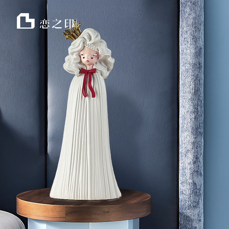 恋之印 白雪女王 吕文婧艺术品摆件硬核萝莉女生日礼物圣诞礼盒装在类目 家居饰品, 家居艺术品, 艺术摆件中 - 来自Buy2taobao.com提供专业的淘宝代购服务