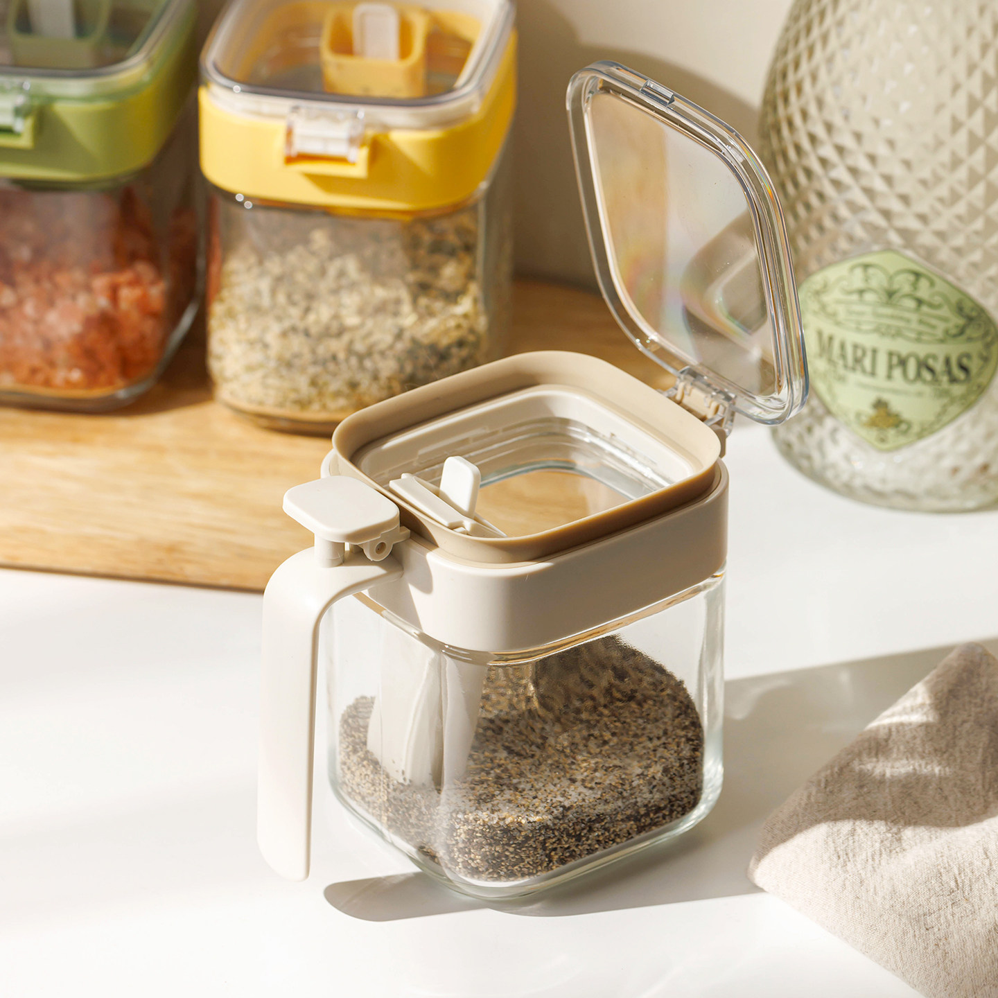 勺仓分离调料罐密封防潮调料盒厨房家用糖盐味精罐玻璃调味瓶罐,厨房/烹饪用具,调味瓶罐/调料研磨器,淘宝优惠券,粉丝福利购,淘宝优惠卷