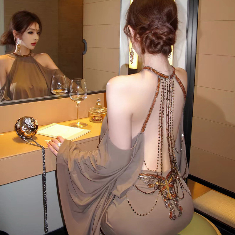 HUSHMEW欧美辣妹露肩露背包臀裙