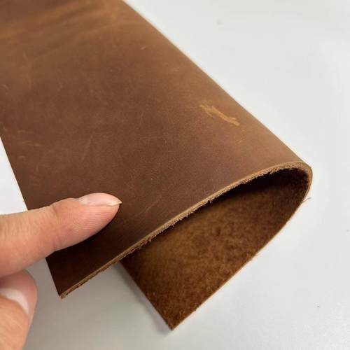 油蜡疯马牛皮刀鞘，手账本等等