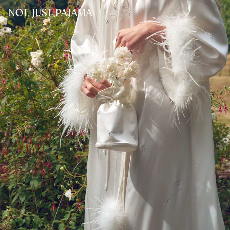 Not Just Pajama VEGA织女星系列22姆米真丝烫钻羽毛手提包