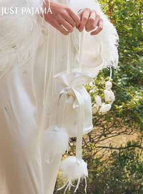 Not Just Pajama VEGA织女星系列22姆米真丝烫钻羽毛手提包