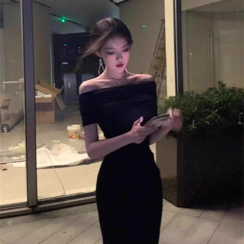 高冷御姐穿搭黑色一字领连衣裙女夏季气质修身显瘦掐腰包臀长裙子