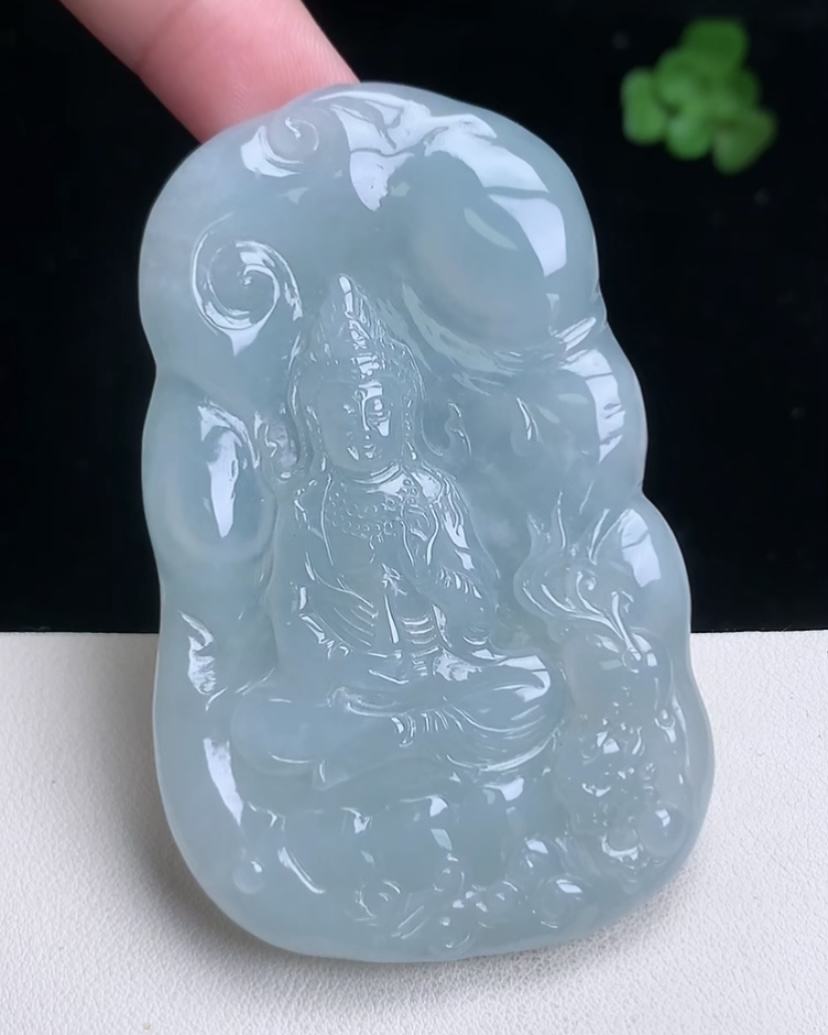 天然A货翡翠 缅甸正品玉坠 冰润宝瓶观音吊坠