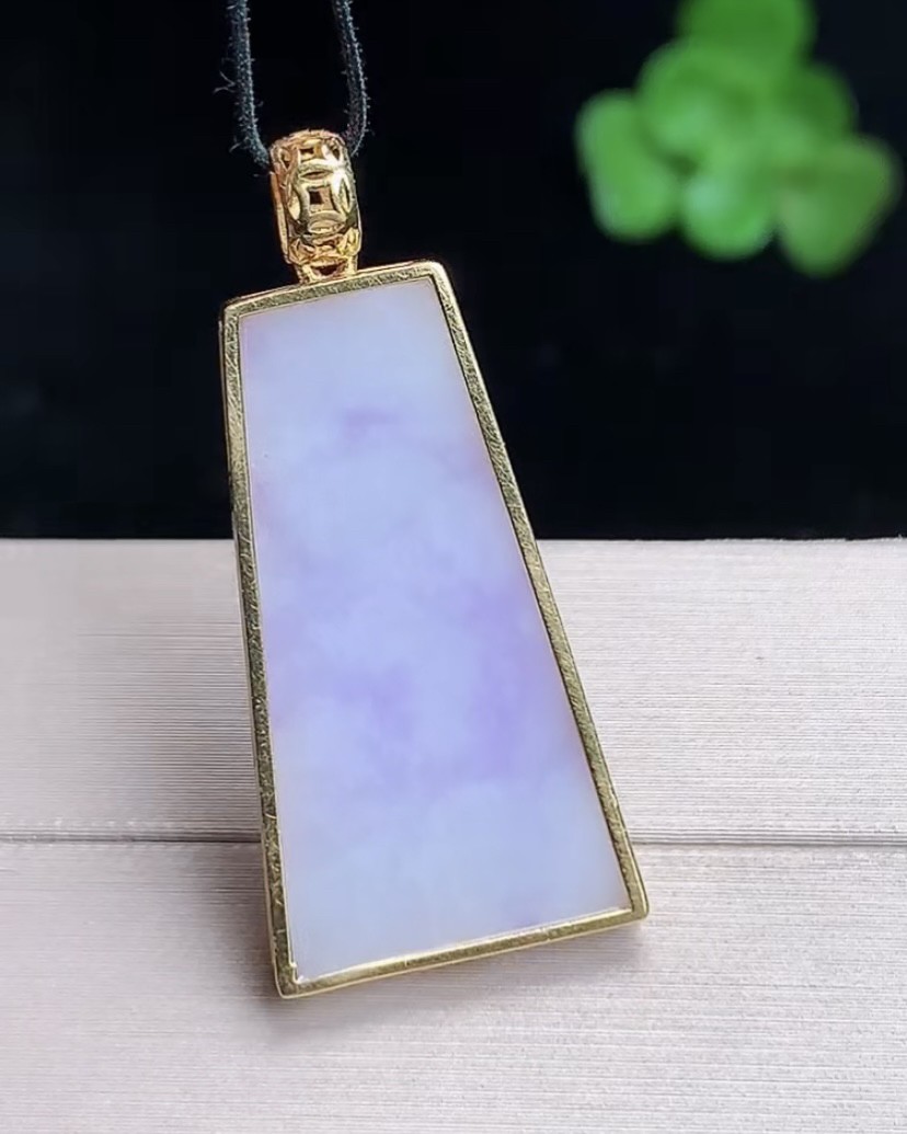 天然A货翡翠 缅甸正品玉坠 18k金镶紫罗兰无事牌吊坠