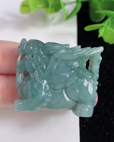 天然A货翡翠 正品玉坠 蓝水冰润飞天貔貅吊坠