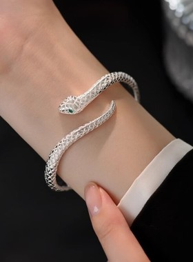 灵蛇手镯小众设计蛇形镯子手环高级感轻奢百搭个性潮流女时尚蛇年