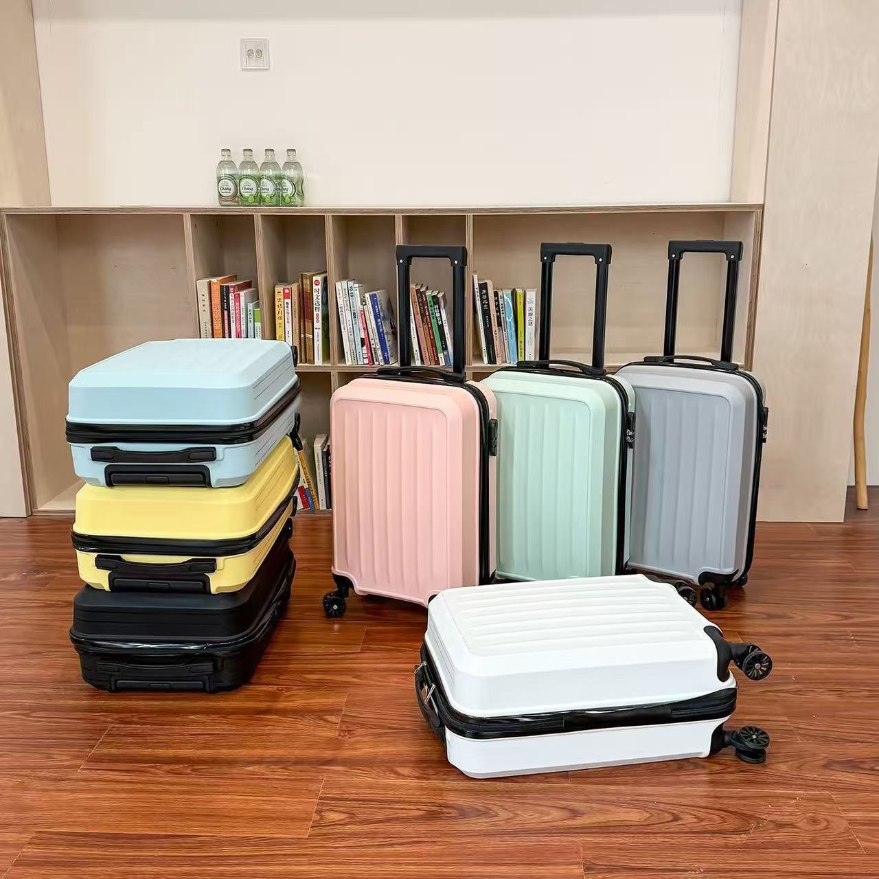 行李箱新款轻便20寸行李登机箱行李箱/储物箱