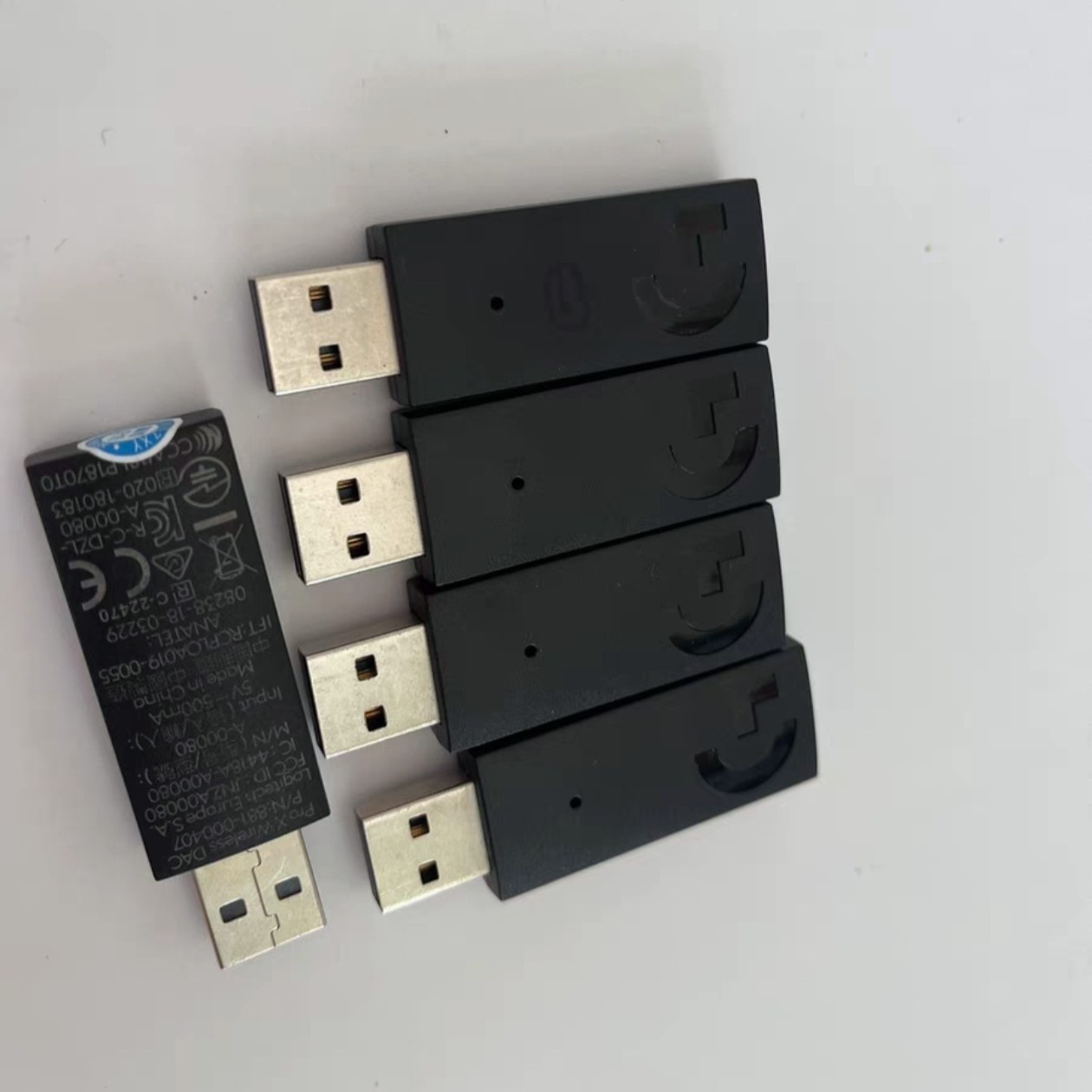 1耳机 接收适配连接器