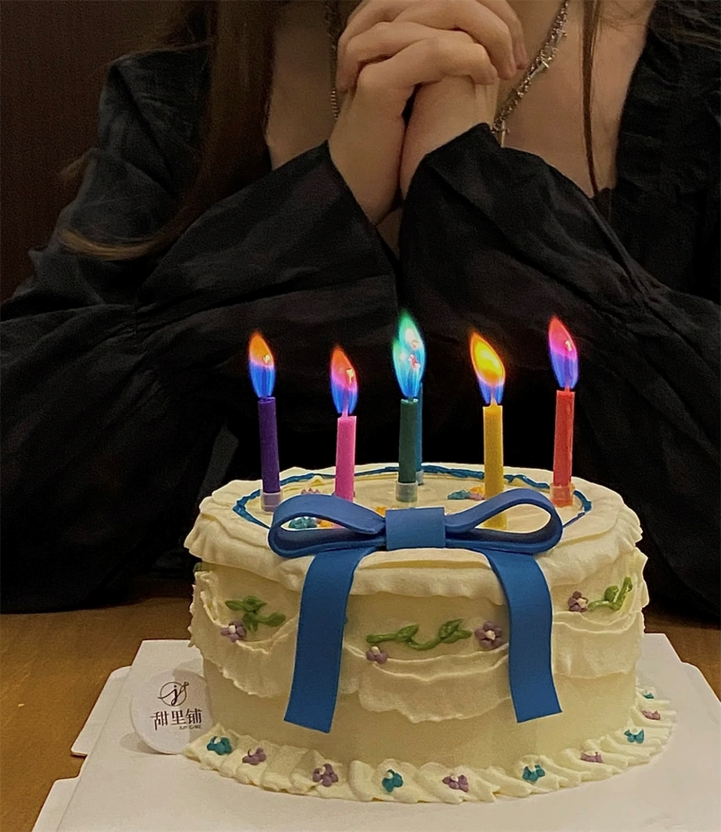 彩色火焰蜡烛光晚餐生日蛋糕装饰
