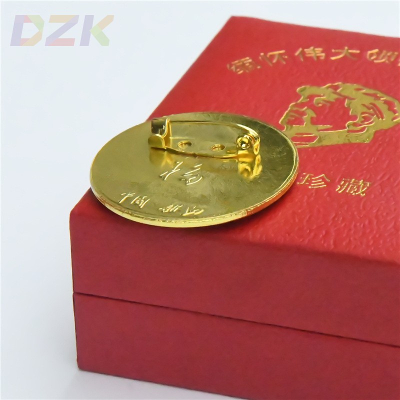 毛主席像章徽章胸章头针礼品为人民服务纪念章天安门像直径3.5Ct6