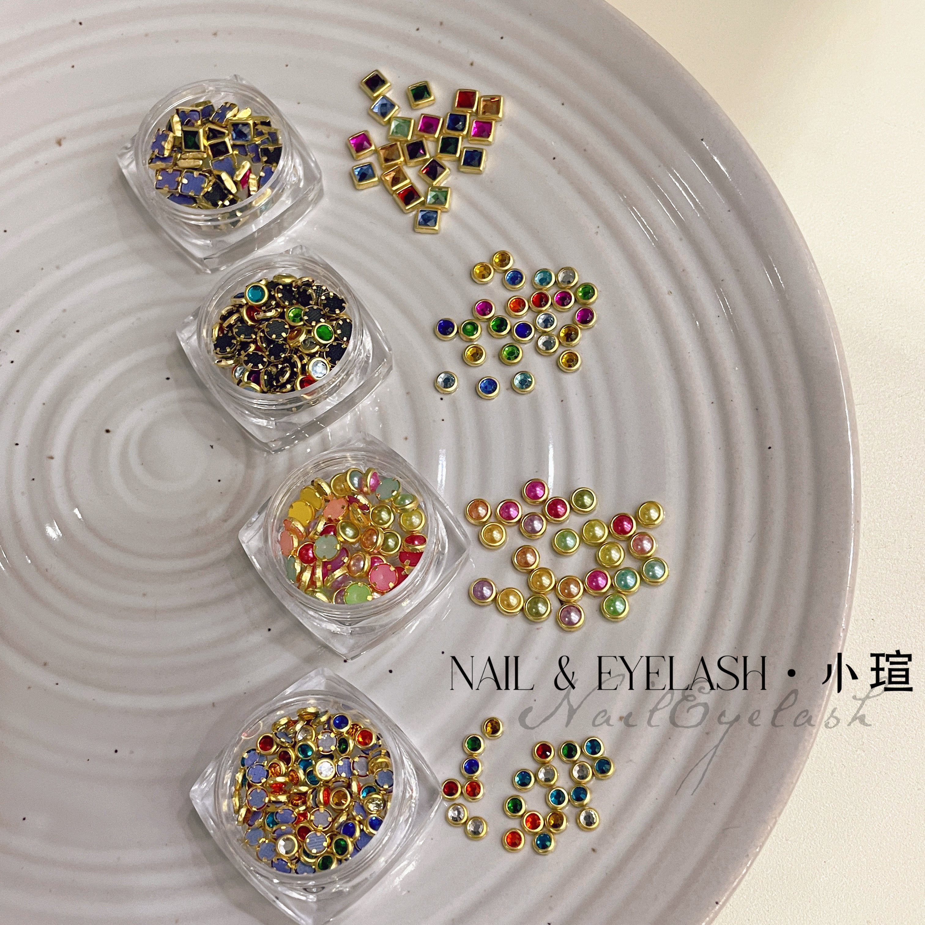 小瑄宫廷复古铆钉金属包边彩色钻珍珠老钱风ins美甲饰品