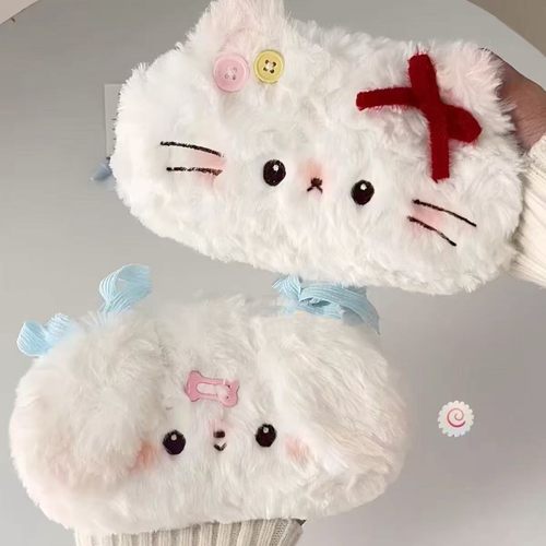毛绒笔袋高颜值卡通可爱纽扣猫大容量收纳袋小学生铅笔袋毛绒玩具