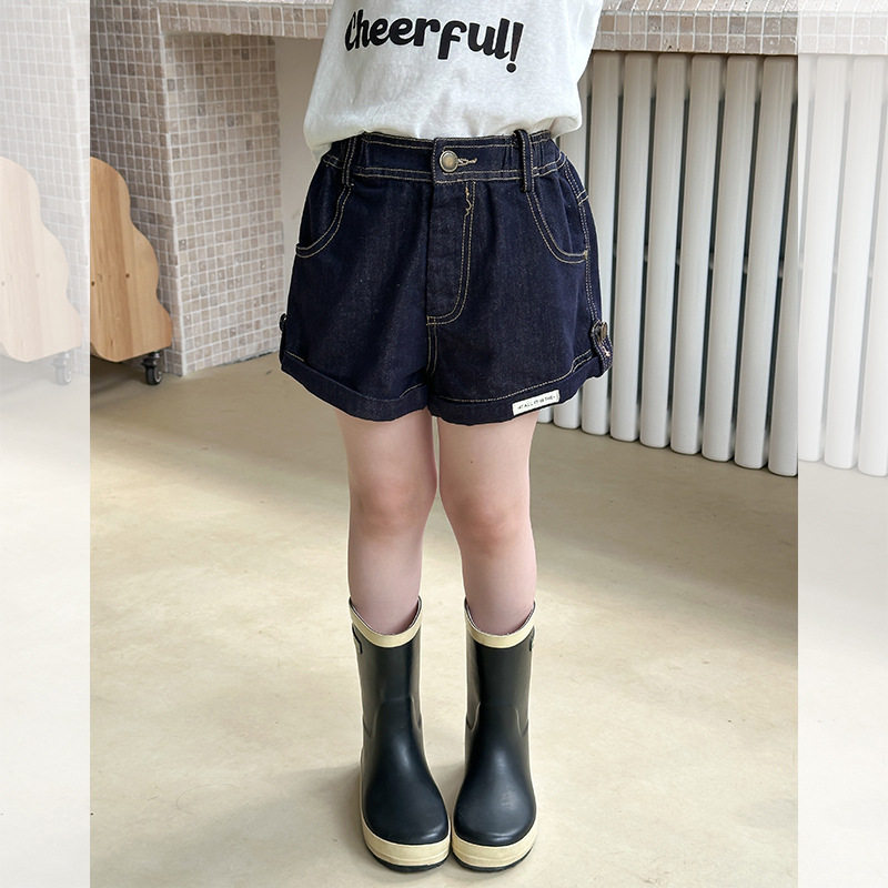艾摩贝贝儿童贴标卷边牛仔短裤女童夏季韩版休闲百搭时髦三分热裤