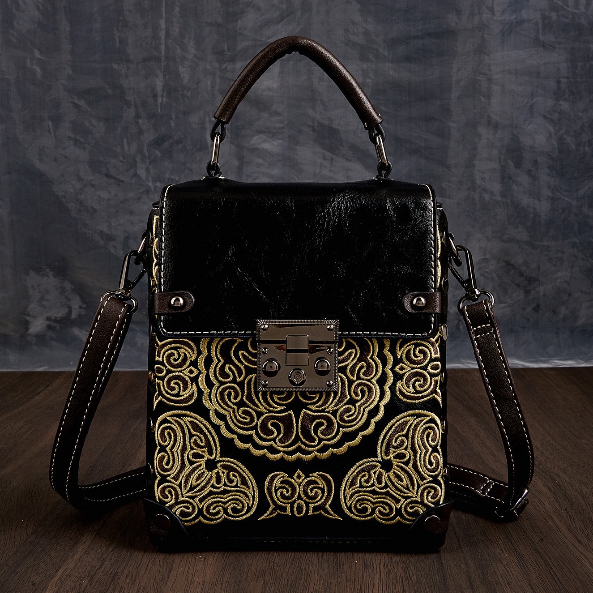 国风民族风刺绣手提手机包包女2025年新款夏季斜挎单肩包小方包