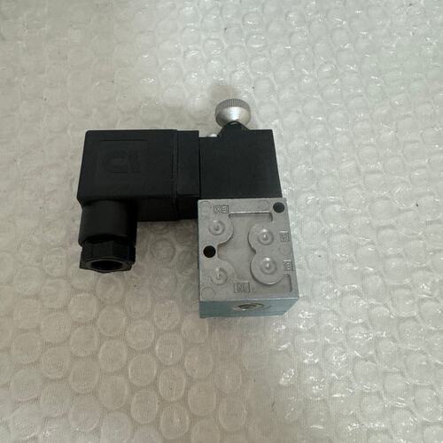 （议价）6523B-211-PM-611JB 24V 1/2单体底座