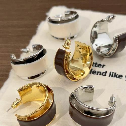 秋冬气质棕色珐琅耳圈