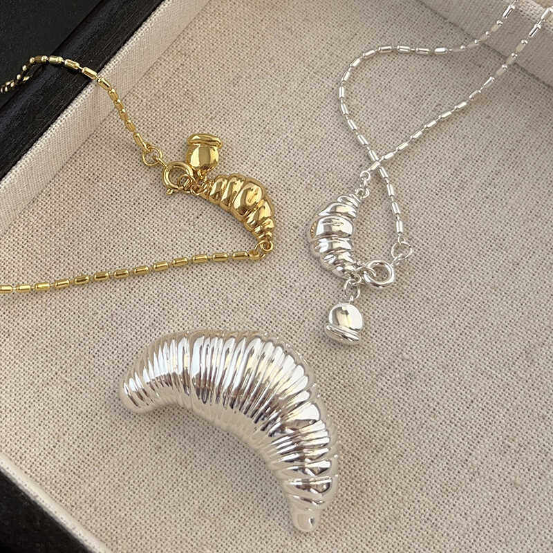 fever同款牛角包吊坠项链