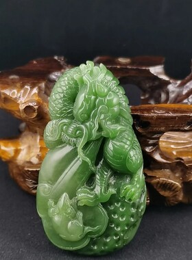和田玉碧玉龙牌，七号矿老料，阳绿色碧玉，龙行天下，神龙护主。