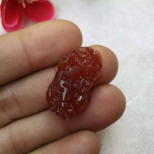 红玉髓貔貅，手串佩珠貔貅，红玛瑙貔貅