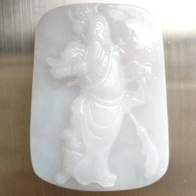 缅甸翡翠A货翡翠关公，翡翠中的颈饰